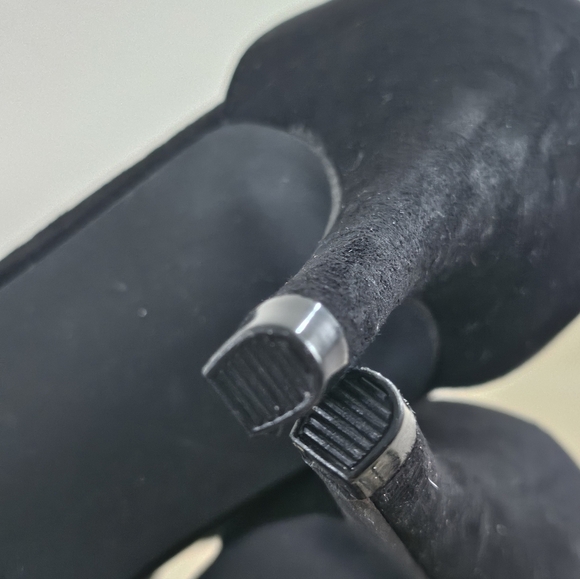 Just Fab Issie Women's Black Suede Casual Strappy 2 " Heels Size 5.5 - Picture 9 of 9